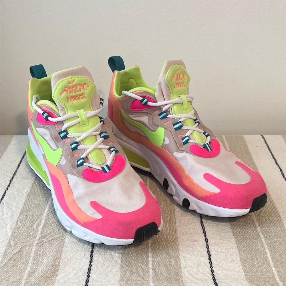 Nike Air Max 270 React
Pink Volt (Women's)